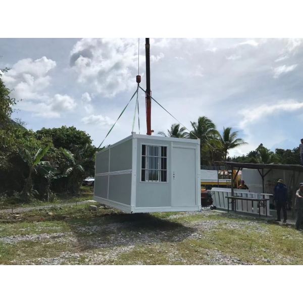 Shockproof Prefab Folding Container House Waterproof Fireproof Use In Emergency Disasters