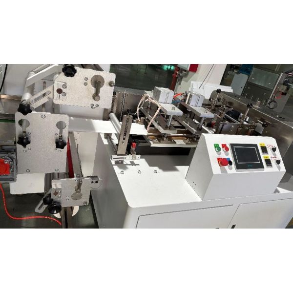 380V 50Hz Wet Towel Folding Slitting Packing Machine Automatic Towel Roll Packaging Line