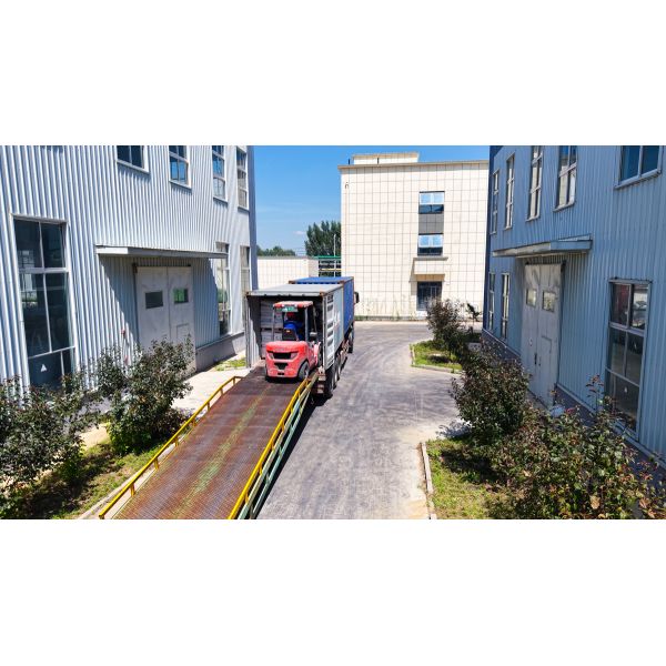 High Purity Calcium Chloride Powder 77% For Construction Industry