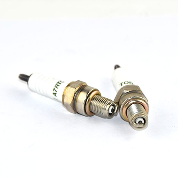 Factory direct sales A7RTC High Performance Motorcycle Spark Plug for HONDA, YAMAHA, KAWASAKI, SUZUKI， PEUGEOT
