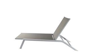 China Outdoor Leisure Patio Furniture Custom Metal Frame Recliner Chair on sale