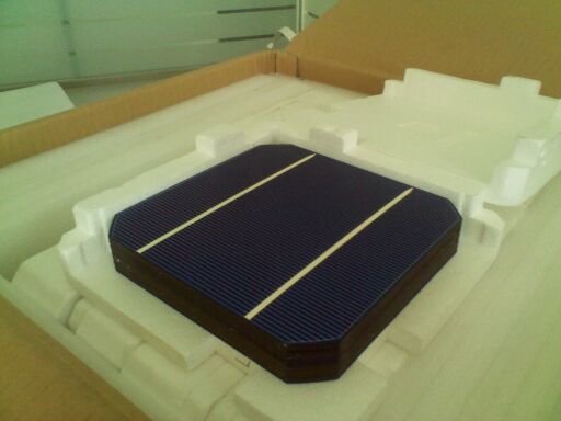 4.0W-4.5W Monocrystalline Solar Cells 6x6 with Efficiency 16.80%-19.00%