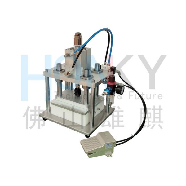 1230*780*600mm 3600 BPH Bottle Cap Sealing Machine Desktop Type
