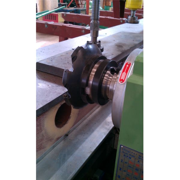 5.5kW Fixed Upper Press Plate Edge Milling Machine , ISO9000 Structural Beam Welding Line