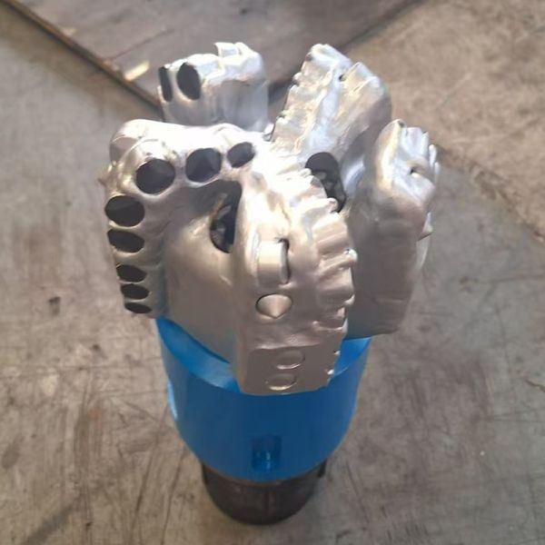 Diamond Drilling Bit 5-1/2 " PDC Bit Of Oil Well Drilling Tool