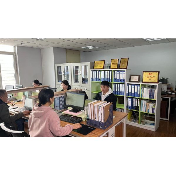 Customized Virtual Three Dimensional Interactive Teaching 3D Display Screen