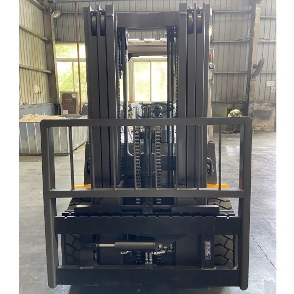 1150mm Fork Length 4 Ton 4-Wheel Telehandler Forklifts for Off Road and Rough Terrain