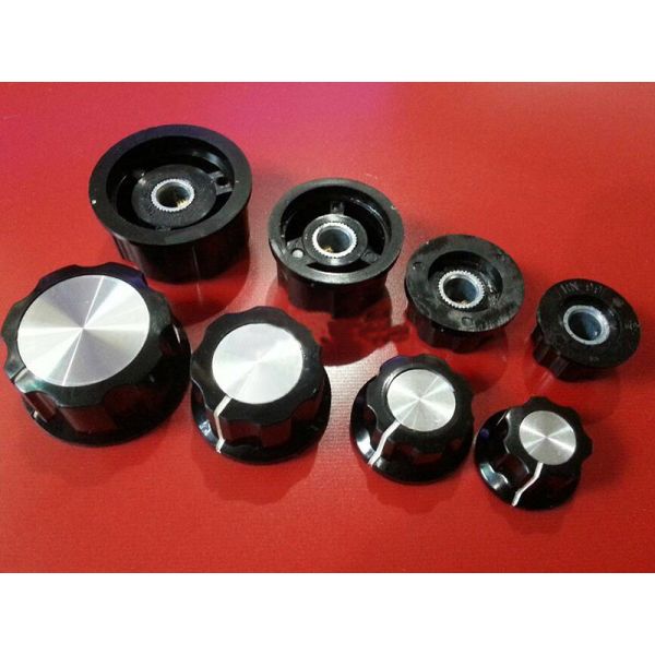 Plastic Guitar AMP Volume Knob D15mm H10mm Control Function White Set Pointer Knobs