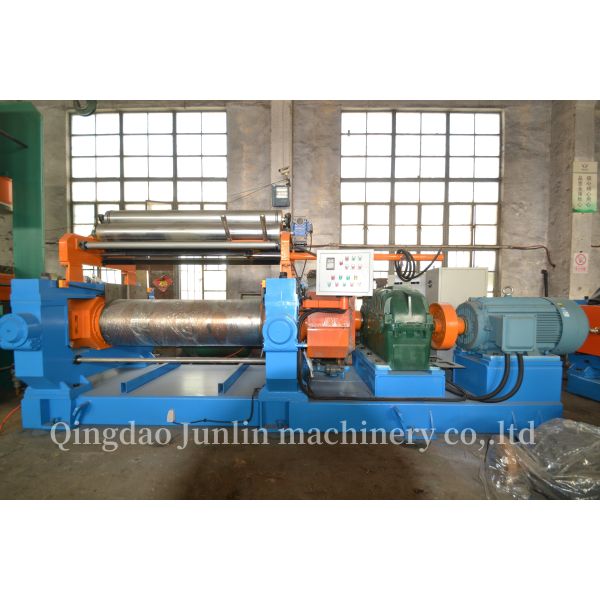 Double Shaft Open Type Two Roll Rubber Mixing Mill XK-610 With Stock Blender