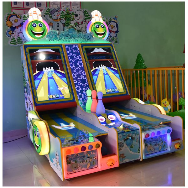 Coin Operated Bowling Game Machine Wood Material With 12 Months Warranty