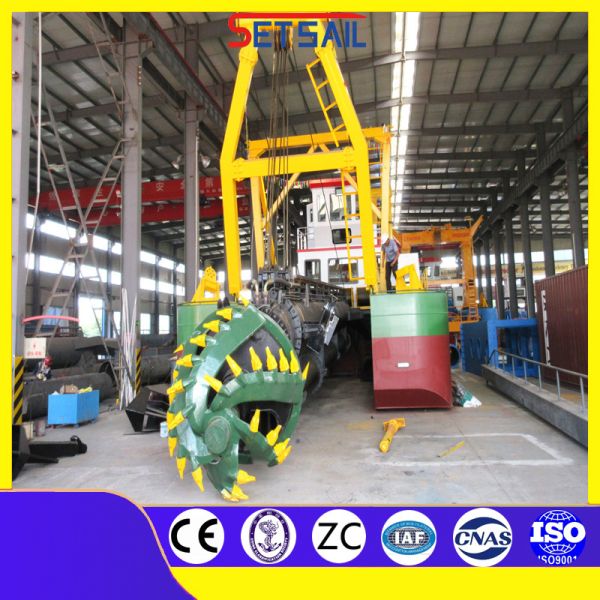 20 Inch Sand Cutter Suction Dredger for River Mud