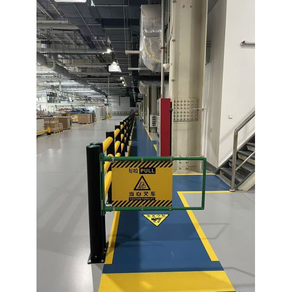 Upright Protector Anti Collision Post Flexible Safety Barrier Single Rail / 2 Rails / 3 Rails