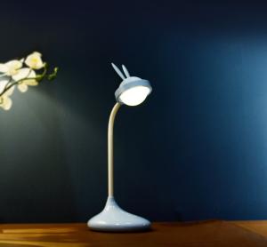 China DC5V 1000mA Led Desk Reading Light ABS Material Eye Protection on sale