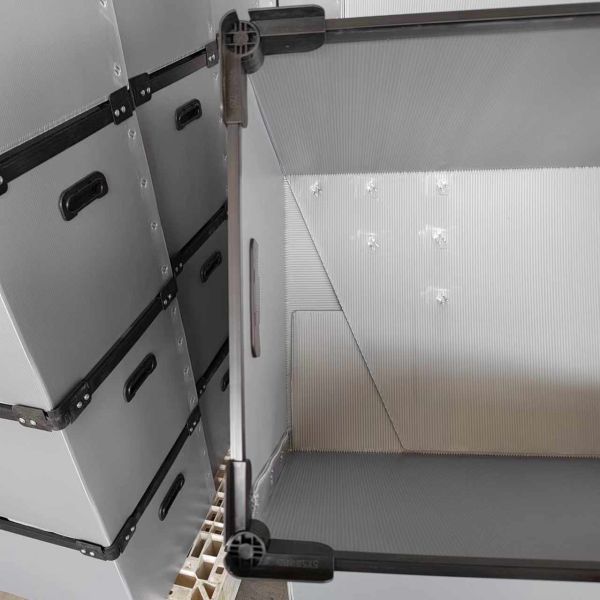 Stackable Plastic Reusable Boxes Handle PP Carton Customized
