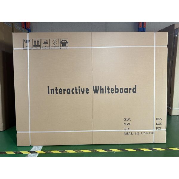 96 Inch Capacitive Touch Interactive Whiteboard 3840X2160 Resolution 180 Points/Second Cursor Speed