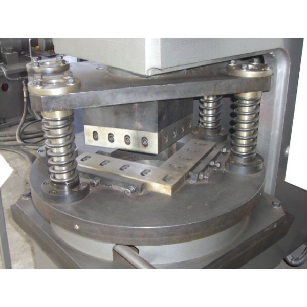 Hydraulic Angle Notching Machine Model QJ160 Hydraulic Power Supply