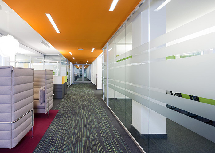 Isolation Parameters 42db+- Double 12+12mm Glass Partition Wall With Frosted