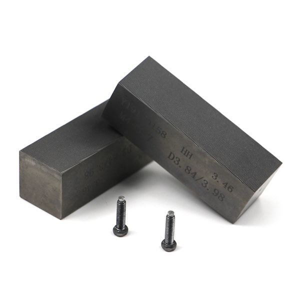 China Factory Thread Rolling Die DC53 +N For Screw Thread Rolling Machine Customized Long Life Mold