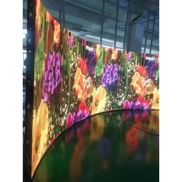 Small Large Flexible Led Screen Panel Column Cylindrical Led Display P3 P4