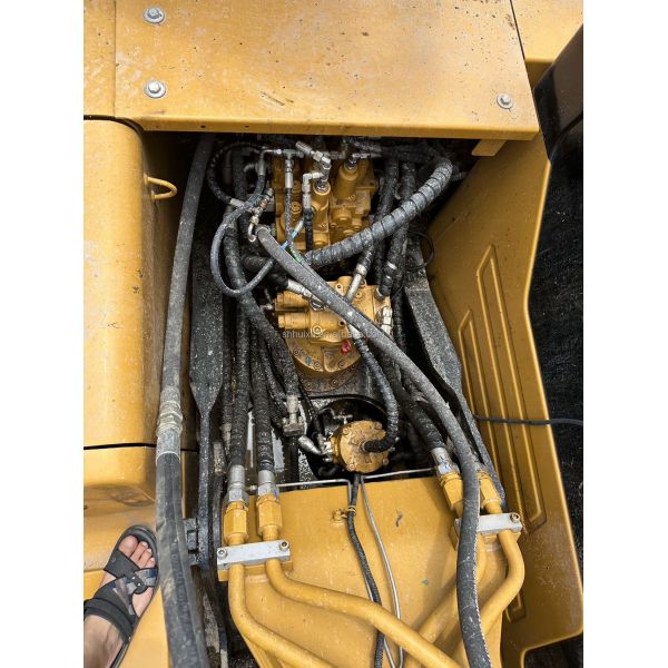 USED 13 TON EXCAVATOR SANY 135 CHINA MADE EXCAVATOR SANY ORIGINAL SANY 135 WITH CHEAP PRICE