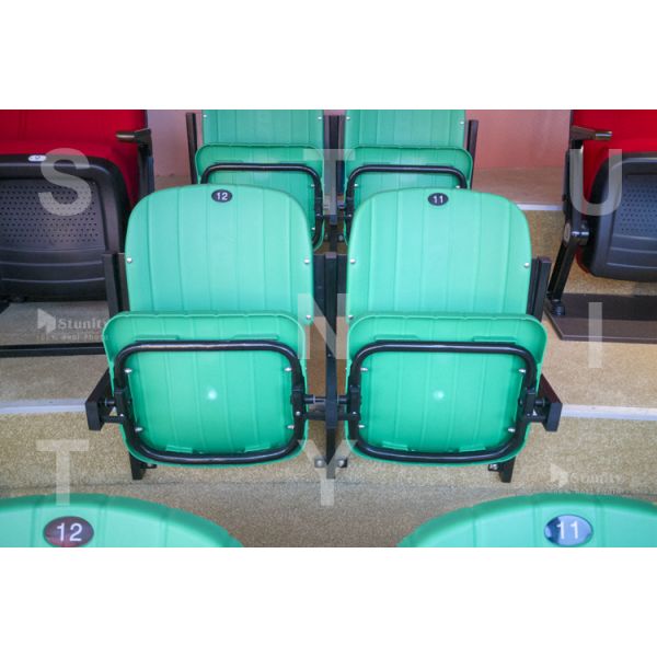 Anti Oxidant HDPE Foldable Stadium Seats For Bleachers