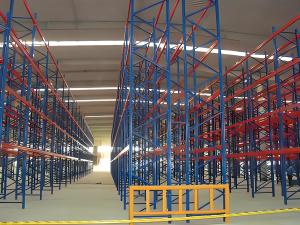 China Gravity Feed Roller Racks Heavy Duty Warehouse Industrial Metal Shelving on sale