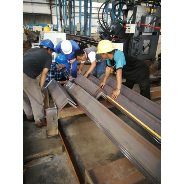 Gray Color CNC Angle Punching And Shearing Machine With Punching Force 1000kN