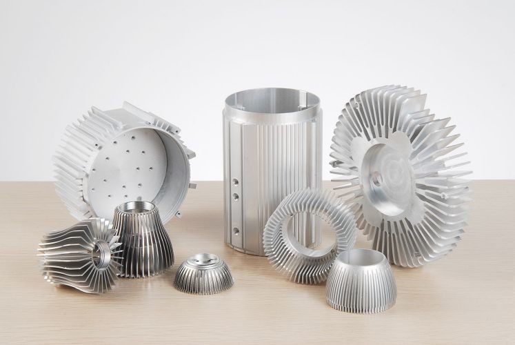 Colorful Heat Sink Aluminum Extrusion Parts Al6063 Heat Dissipation Anodizing